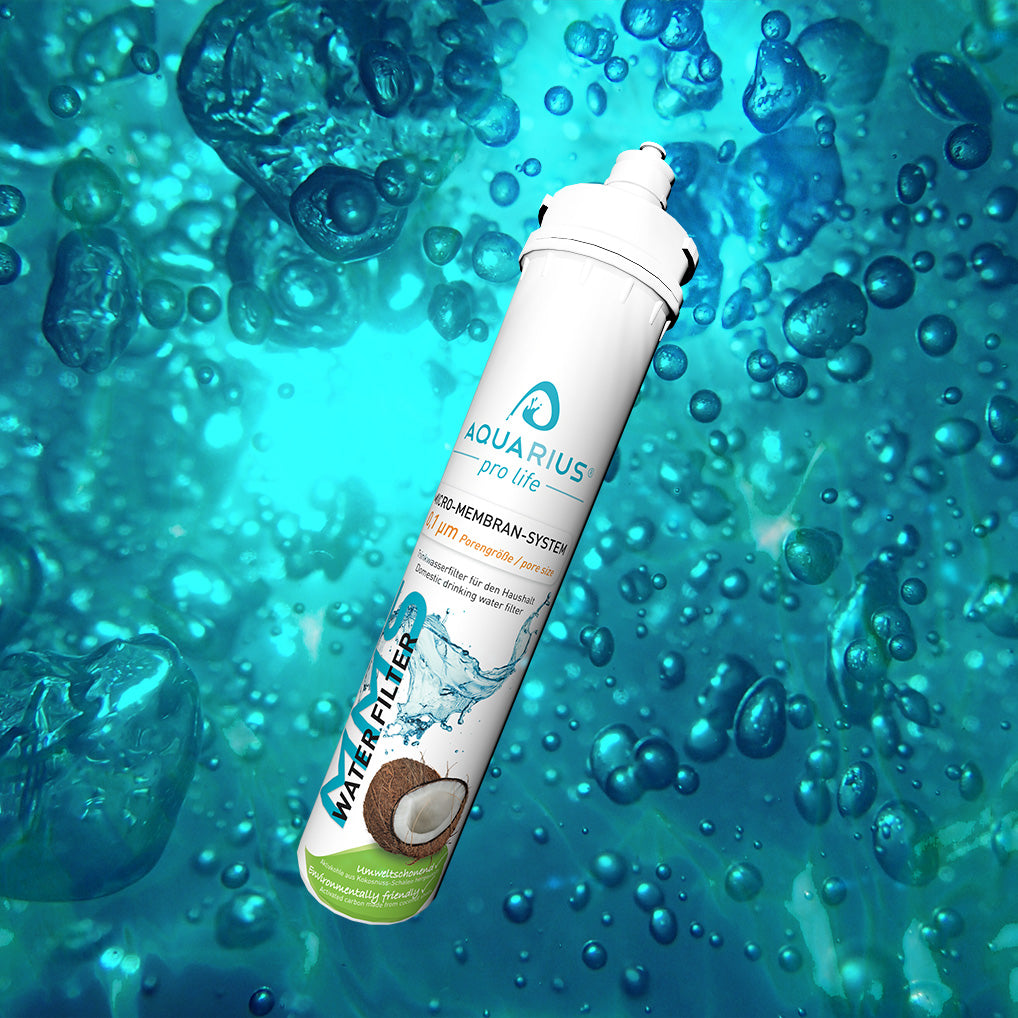 Mit dem Wasserfilter eine tiefenreine und schadstofffreie Trinkwasserqualität für zuhause. Er filtert unter anderem ✓Mikroplastik ✓Pestizide ✓Asbest ✓Blei ✓Kupfer ✓Hormonrückstände ✓Glyphosat